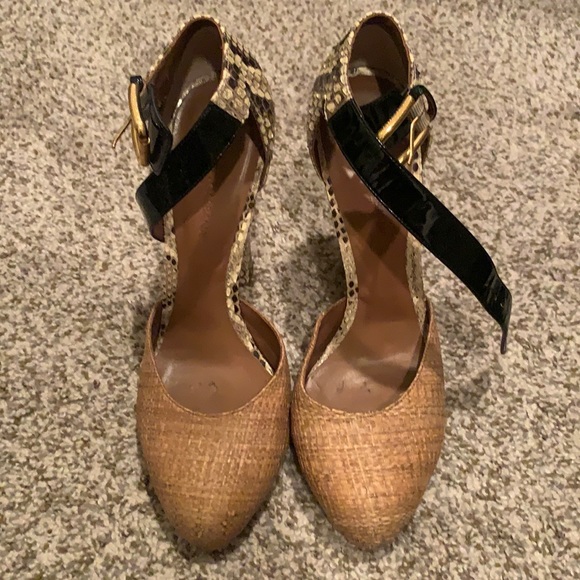 Dolce & Gabbana Shoes - Dolce and Gabbana snakeskin pumps